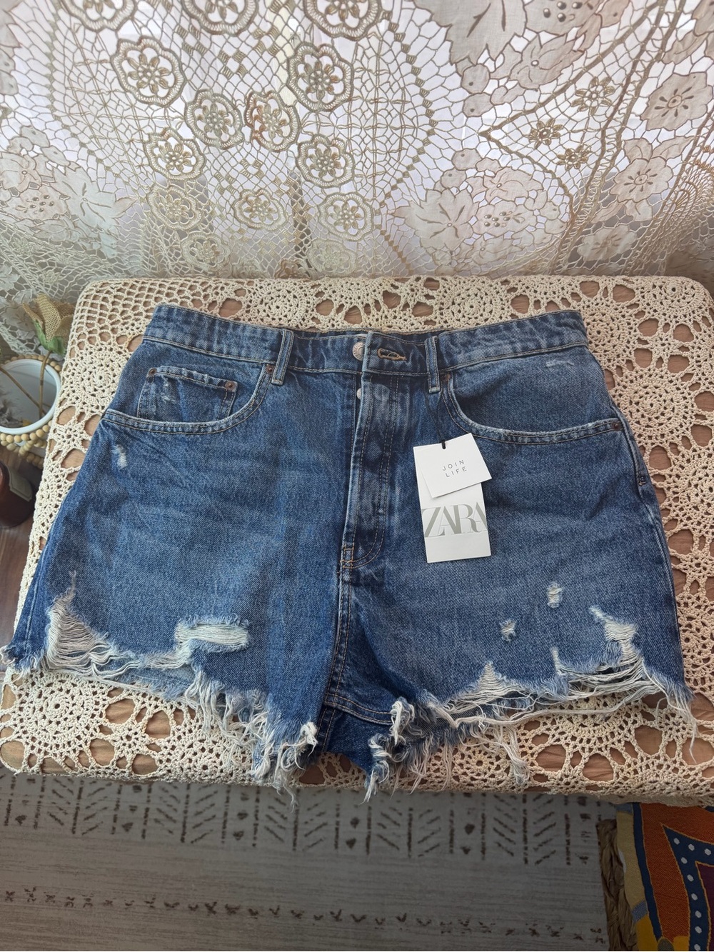Zara Blue Distressed High-Rise Denim Shorts size 12
